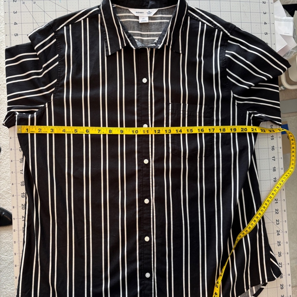 TALL Old Navy Button Up Shirt NWOT - Picture 6 of 10